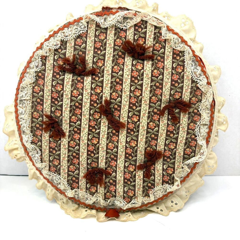 Calico Floral Quilted Sewing Box w/Eyelet Lace Mid-Century Craft Basket Vintage